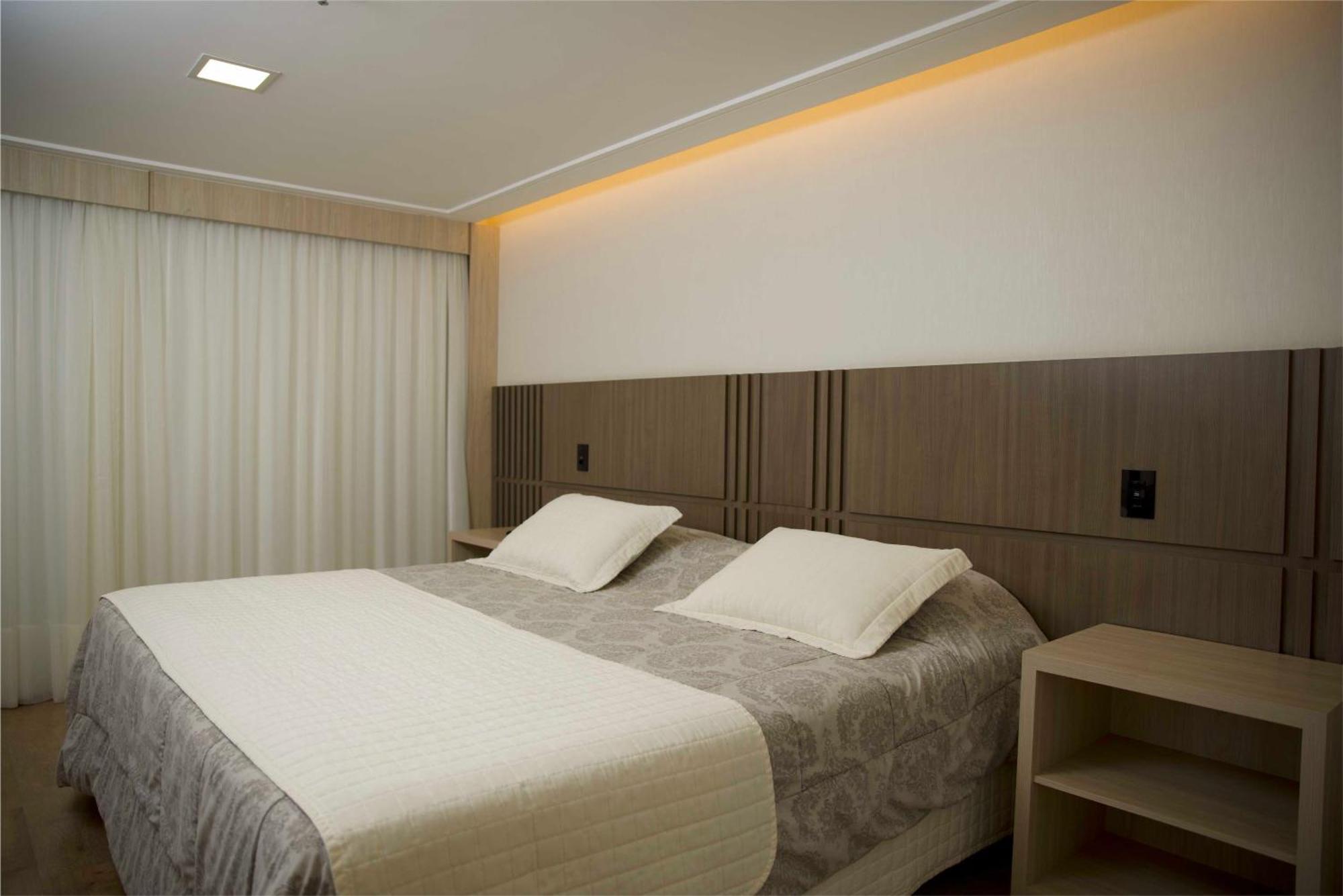 Mogano Premium Hotel - Eletroposto Chapeco Exterior photo
