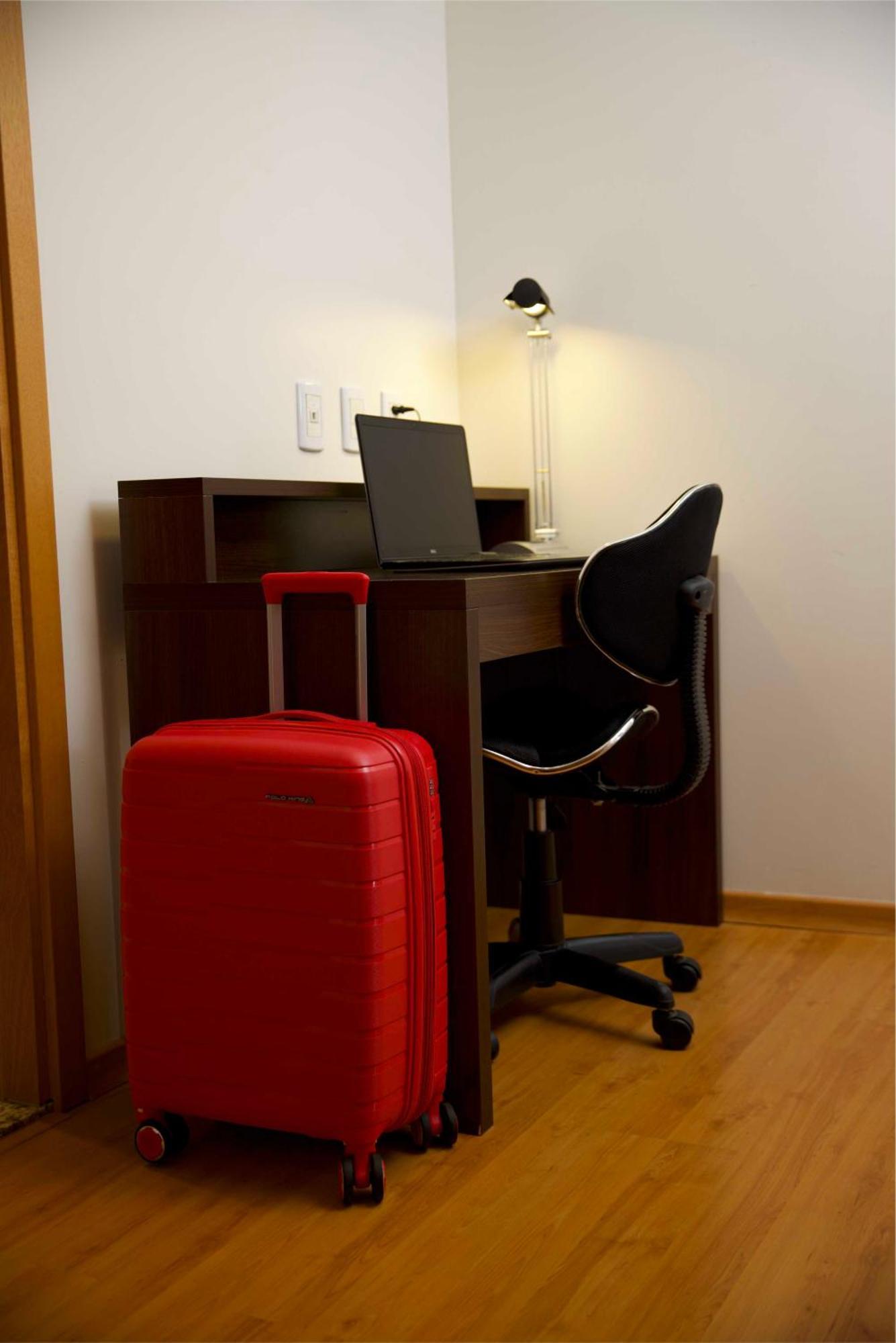 Mogano Premium Hotel - Eletroposto Chapeco Exterior photo